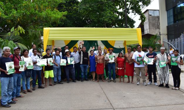 Goremad entrega títulos a las comunidades nativas Diamante y Shipetiari