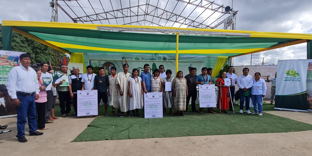 Comunidades nativas Boca Isiriwe y San José de Karene reciben títulos de propiedad