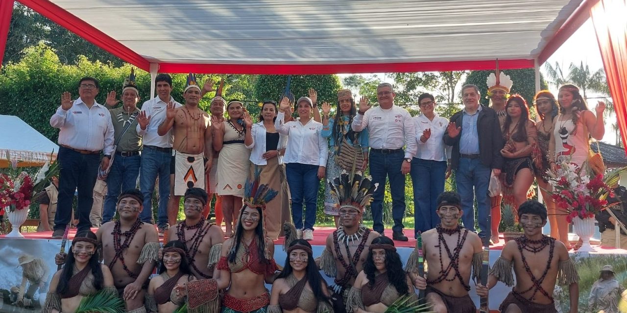 Ministro del Ambiente anuncia financiamiento de proyectos para comunidades nativas por la protección de sus bosques con la presencia de la presidenta de la República